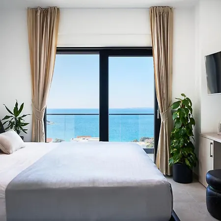 Villa Infinity View By Guide